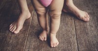 Perkembangan Bayi Usia 9 Bulan: Mantapnya Langkah si Kecil