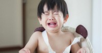 Masalah Psikologis Anak Usia 2 Tahun: Membantah