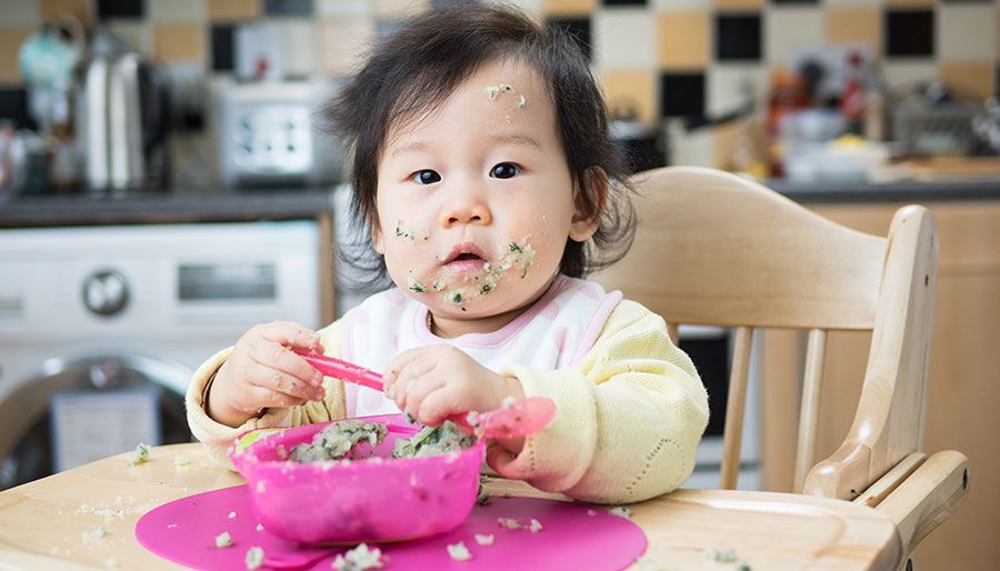Saat Mulai Makan, Hati-hati Bahaya Tersedak Bayi