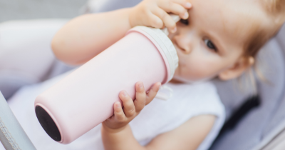 Cara Memilih Sippy Cup Bayi belajar Minum